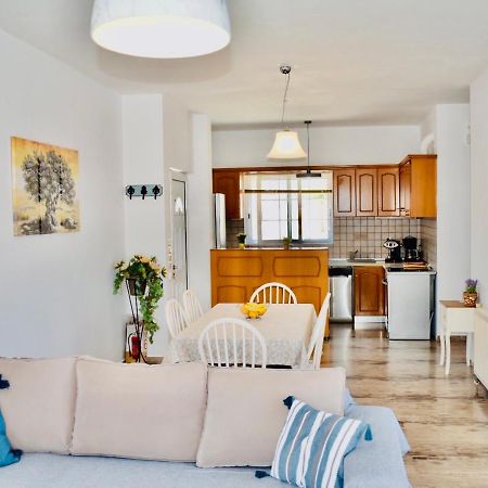 Cozy Renovated Apartment "Filoxenia" Kato Daratso Exterior photo