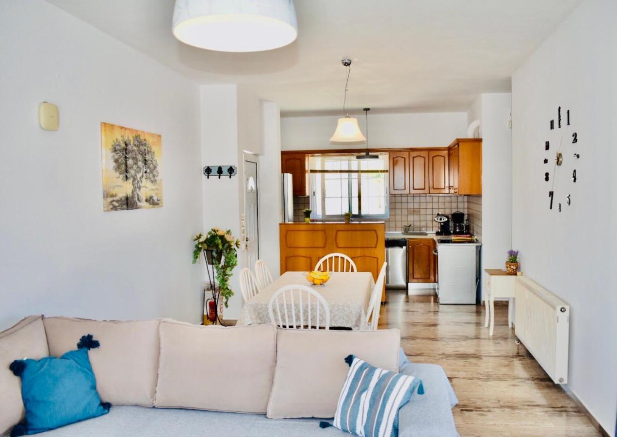 Cozy Renovated Apartment "Filoxenia" Kato Daratso Exterior photo